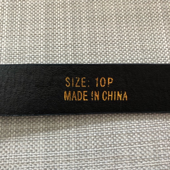 Navy Belt with Chain Detail NWOT - Picture 6 of 9